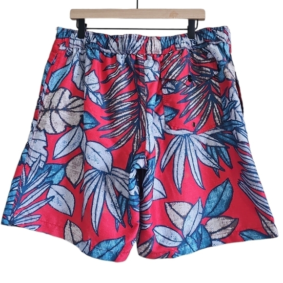 ST. JOHN'S BAY TROPICAL LEAVES SWIM TRUNKS - Picture 2 of 6
